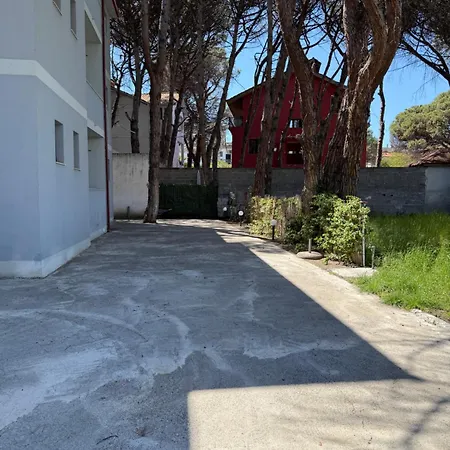 Blue Shore Hotel Golem (Tirana)